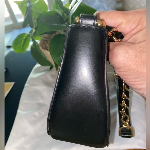 Michael Kors Carmen handbag with chain and leather strap - Picture 7 of 16